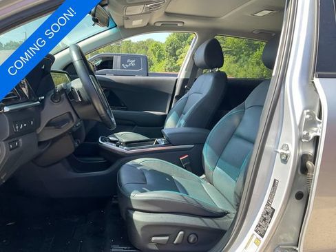 Used 2020 Kia Niro EX Premium FWD image 3
