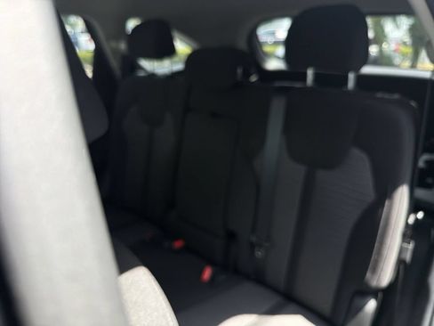 Used 2023 Kia Sorento LX FWD image 21
