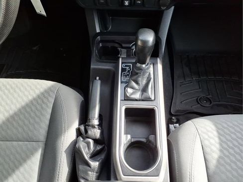 Used 2021 Toyota Tacoma SR5 image 22