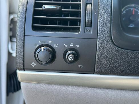 Used 2008 Chevrolet Uplander LS w/ Climate Package image 50