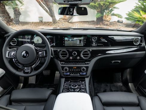 New 2026 Rolls-Royce Ghost image 4