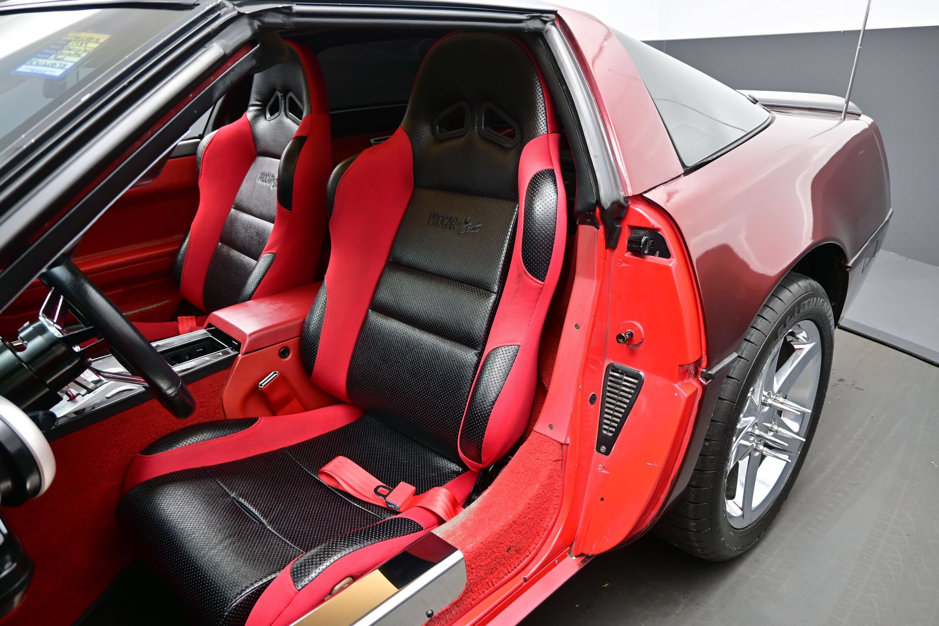 Used 1989 Chevrolet Corvette Coupe RWD image 10