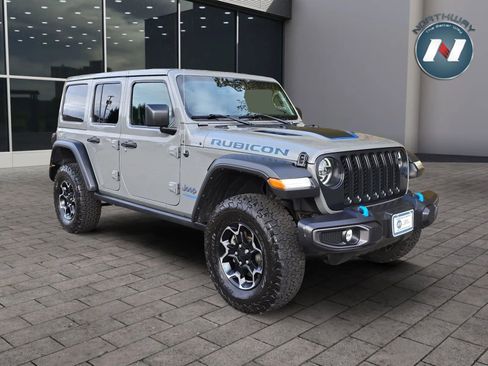 Used 2022 Jeep Wrangler Unlimited Rubicon 4xe w/ Dual Top Group image 7