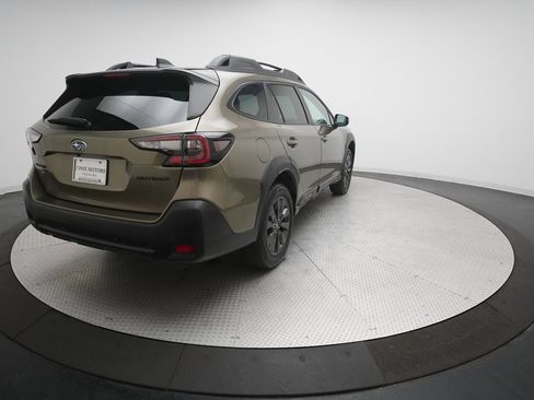 Certified 2023 Subaru Outback Onyx Edition image 37