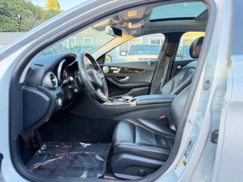 Used 2016 Mercedes-Benz C 300 4MATIC Sedan image 5