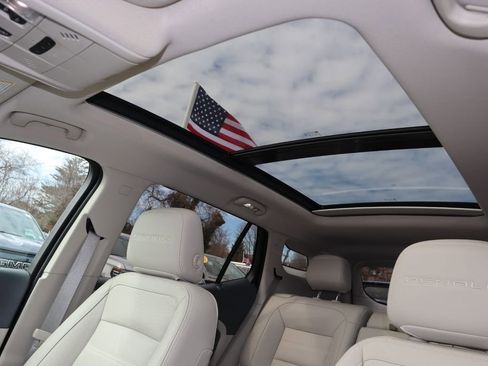 Used 2023 GMC Terrain Denali w/ Denali Premium Package image 20