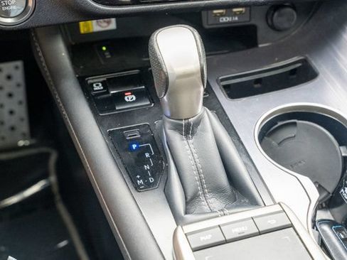 Used 2022 Lexus RX 350 F Sport w/ Accessory Package AWD/4WD image 33