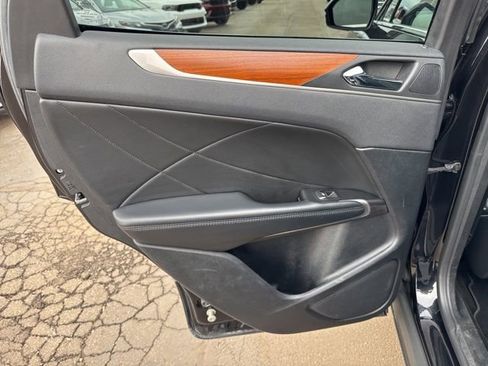 Used 2019 Lincoln MKC Reserve w/ MKC Climate Package image 18