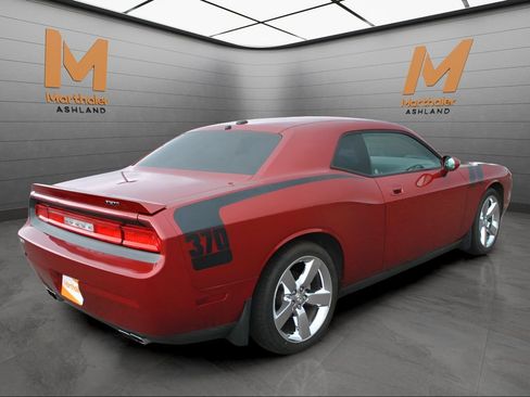Used 2009 Dodge Challenger R/T RWD image 4