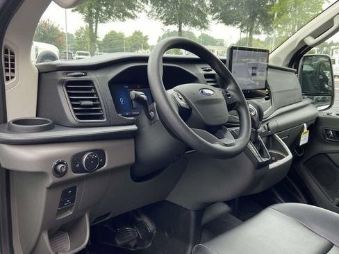 New 2026 Ford Transit 150 Low Roof w/ Load Area Protection Package RWD image 9