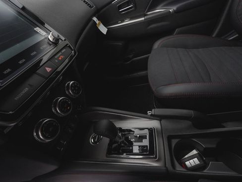 New 2026 Mitsubishi Outlander Sport SE AWD/4WD image 27