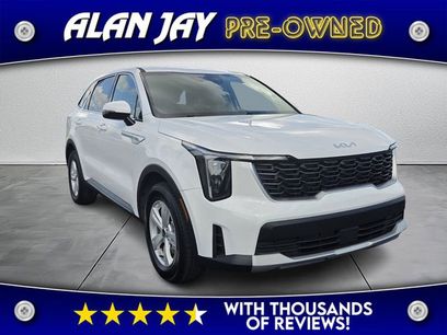 Used 2025 Kia Sorento LX