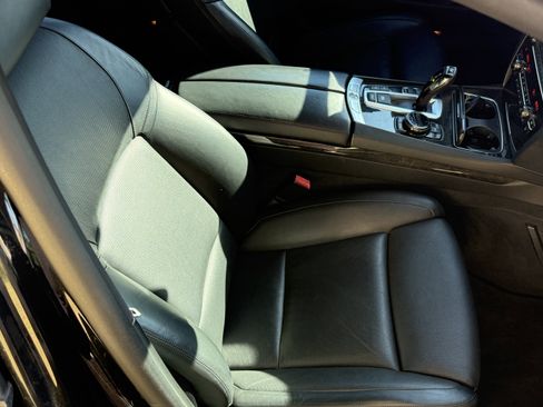 Used 2014 BMW 750Li image 28