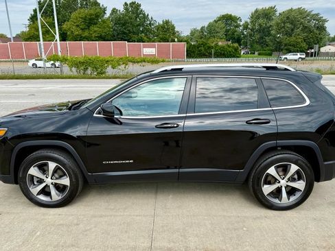 Used 2020 Jeep Cherokee Limited AWD/4WD image 11