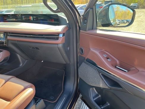 New 2026 Lincoln Navigator L Reserve AWD/4WD image 45