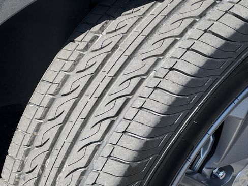 Used 2024 Hyundai Elantra SE FWD image 13
