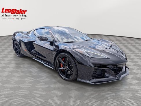 Used 2025 Chevrolet Corvette E-Ray w/ Stealth Interior Trim Package AWD/4WD image 7