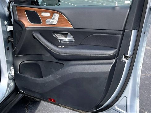 Certified 2025 Mercedes-Benz GLE 350 4MATIC image 23