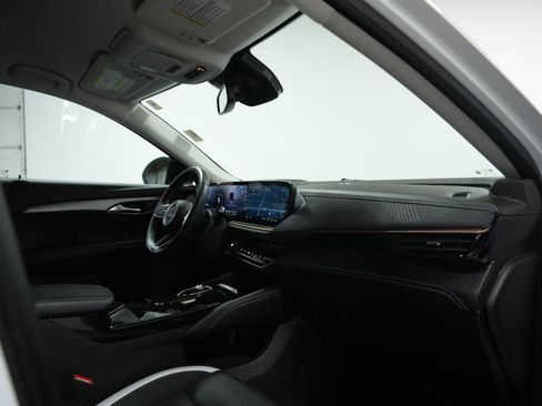 Used 2025 Buick Envision Sport Touring image 19