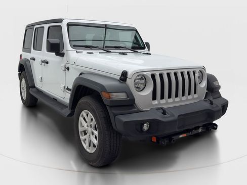 Used 2023 Jeep Wrangler Unlimited Sport AWD/4WD image 2