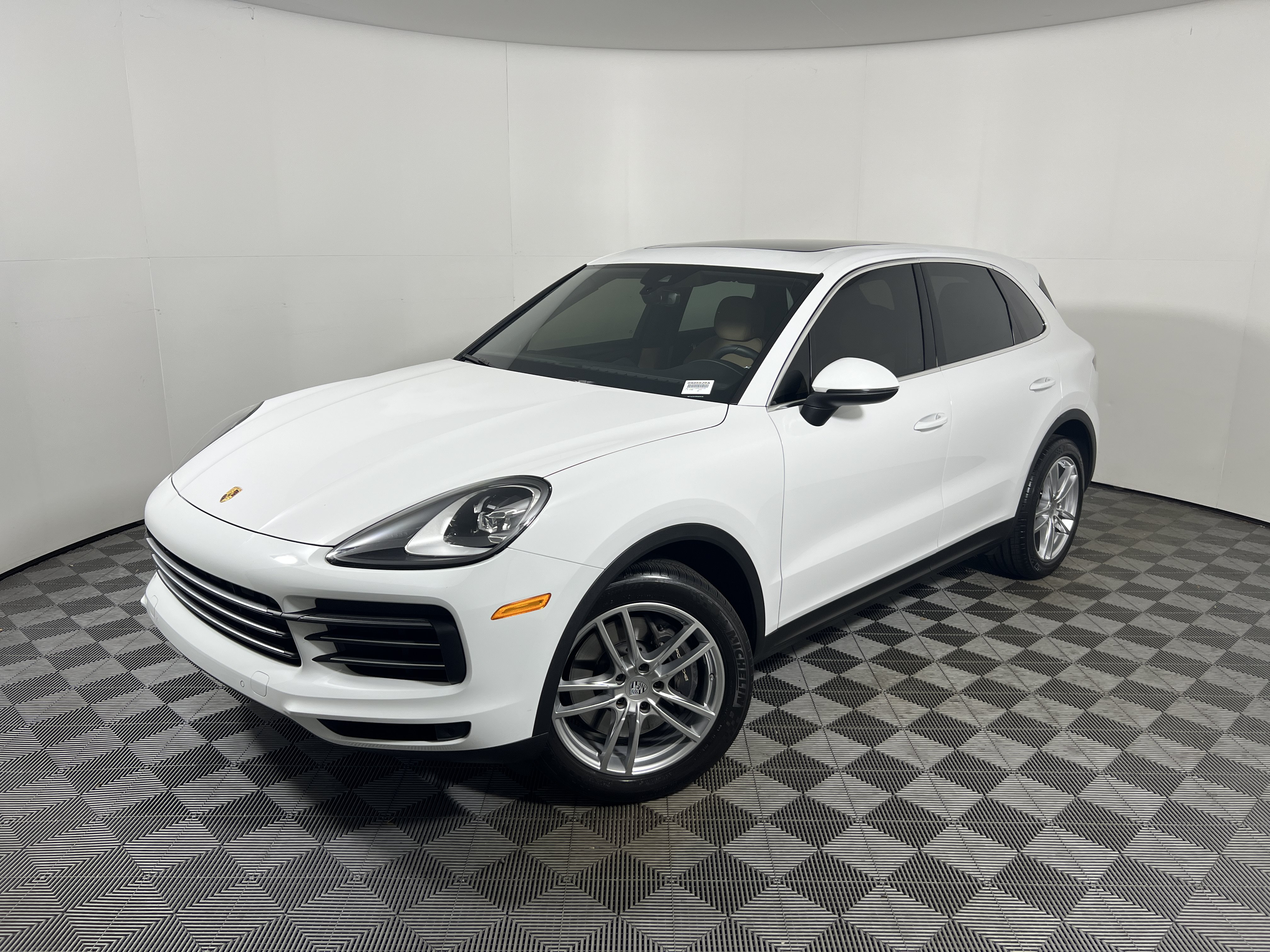 Certified 2023 Porsche Cayenne AWD/4WD image 1