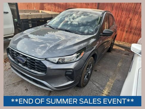 Certified 2024 Ford Escape ST-Line AWD/4WD image 1