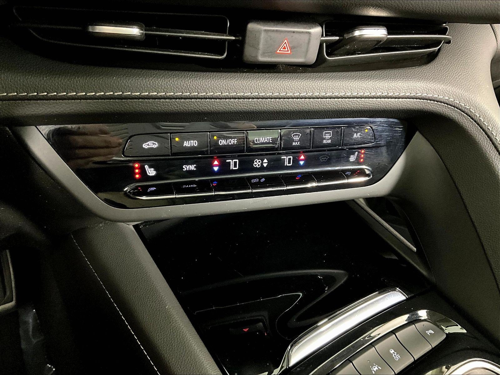 Used 2023 Buick Envision Essence w/ Sport Touring Package FWD image 15
