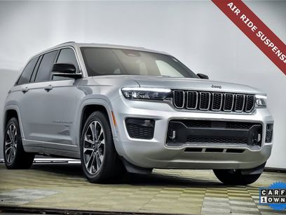 Used 2022 Jeep Grand Cherokee Overland w/ Luxury Tech Group IV