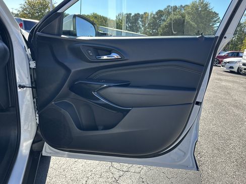 New 2026 Chevrolet Trax LT w/ Driver Confidence Package image 16