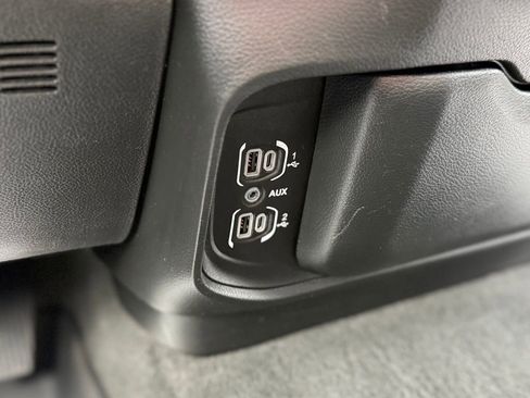 Used 2022 RAM 1500 Big Horn image 12