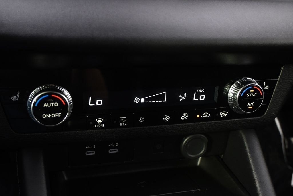 Used 2025 Mitsubishi Outlander SE AWD/4WD image 31