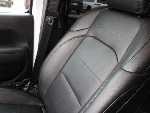 Certified 2023 Jeep Gladiator Sport image 21