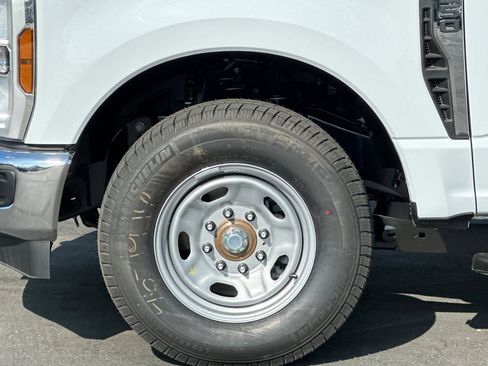 New 2026 Ford F250 XL w/ 360-Degree Camera Package image 23