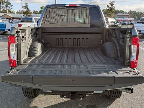 Certified 2017 Ford F250 XLT w/ XLT Premium Package image 13