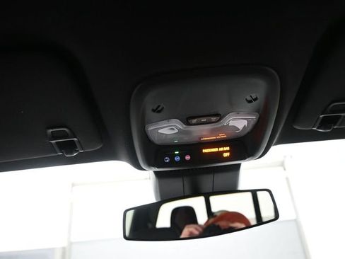 Used 2024 Chevrolet Colorado W/T w/ Safety Package image 12