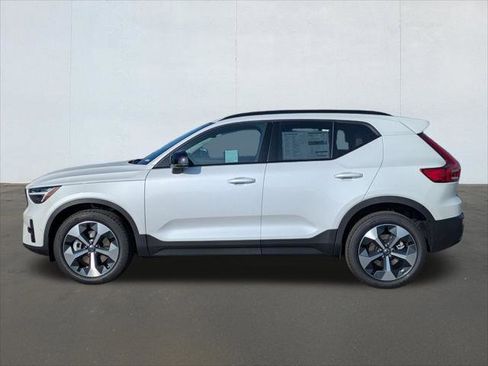 New 2026 Volvo XC40 B5 Plus w/ Protection Package Premier image 3