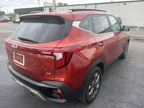 Used 2024 Kia Seltos S AWD/4WD image 4
