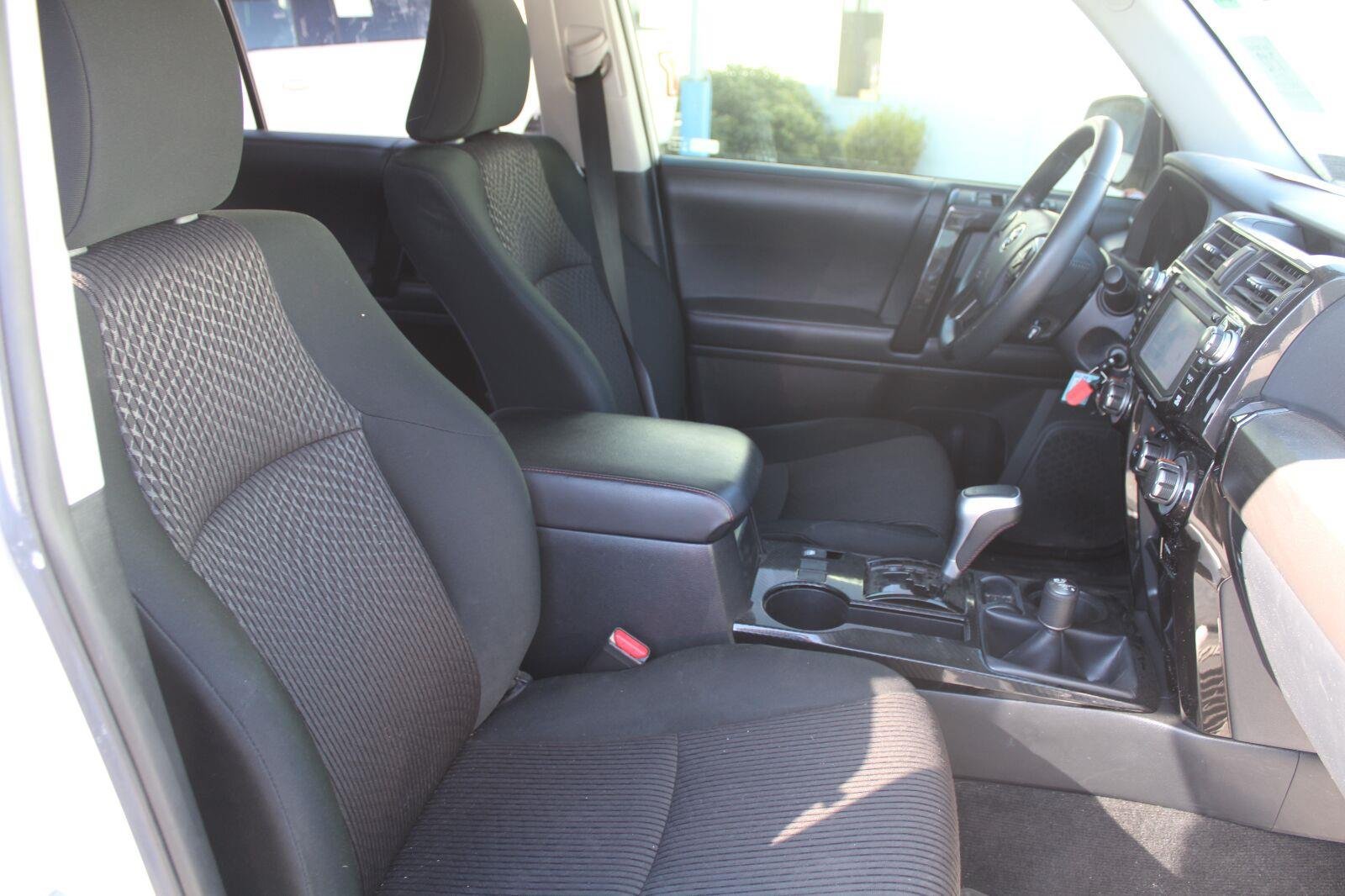 Used 2019 Toyota 4Runner TRD Off-Road AWD/4WD image 4