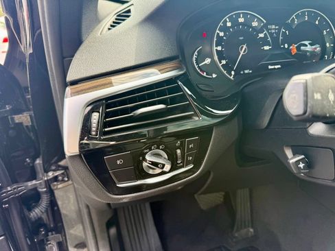 Used 2018 BMW 540i RWD image 10