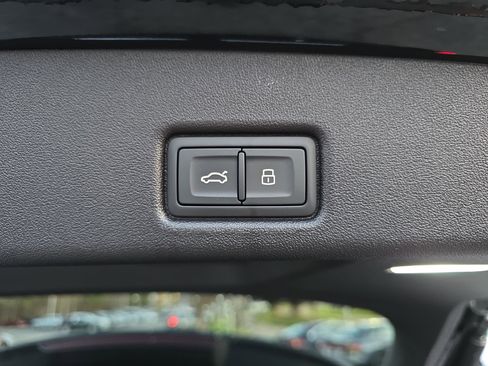 New 2025 Audi Q5 Premium image 13