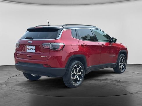 Used 2025 Jeep Compass Limited AWD/4WD image 8