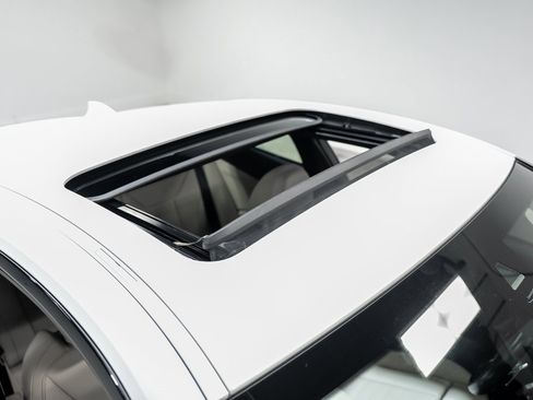 Used 2023 BMW 440i xDrive Coupe w/ Premium Package image 59