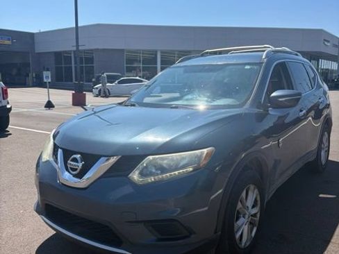 Used 2014 Nissan Rogue SV AWD/4WD image 2
