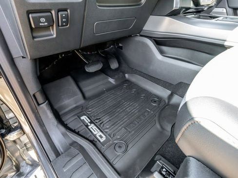 New 2025 Ford F150 Lightning Lariat image 36