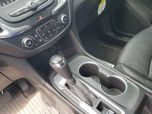 Used 2020 Chevrolet Equinox LT w/ Sport Edition FWD image 15