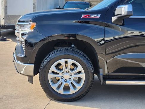 Used 2024 Chevrolet Silverado 1500 LTZ w/ LTZ Convenience Package II AWD/4WD image 15