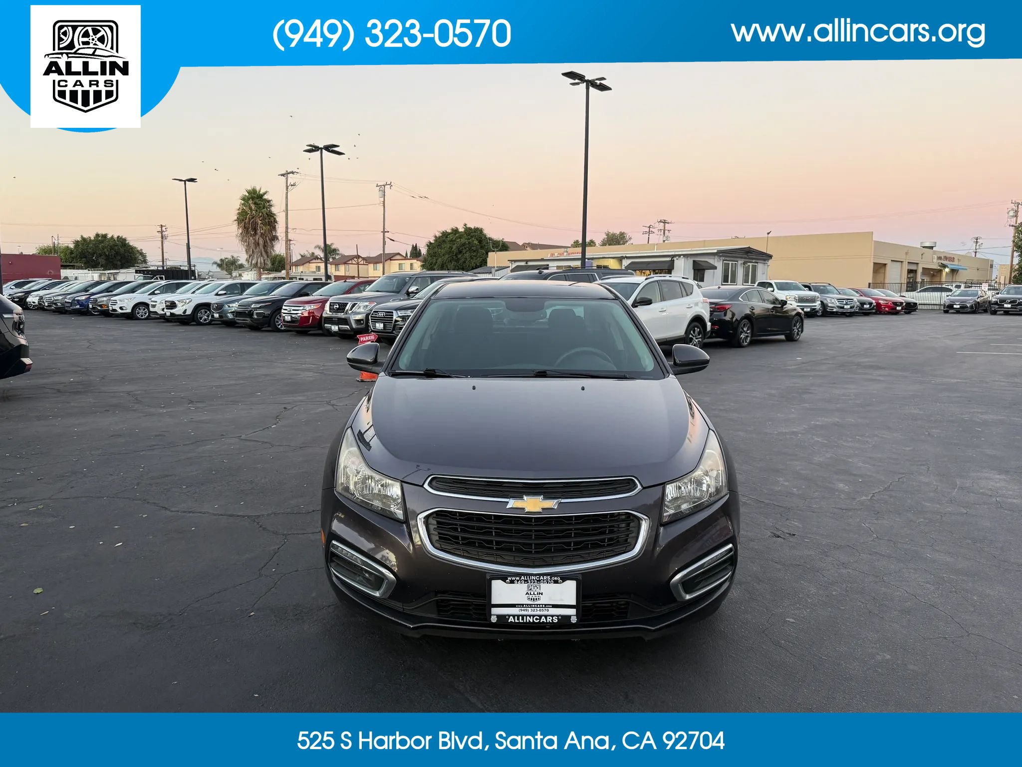 Used 2015 Chevrolet Cruze LT FWD image 2