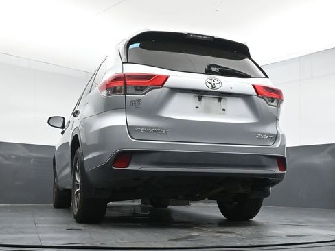 Used 2017 Toyota Highlander XLE image 22