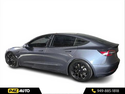 Used 2022 Tesla Model 3 RWD image 3