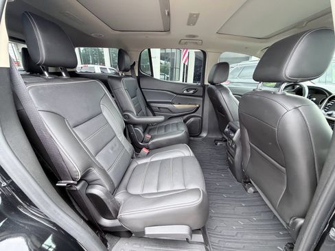 Used 2019 GMC Acadia Denali w/ Technology Package FWD image 28